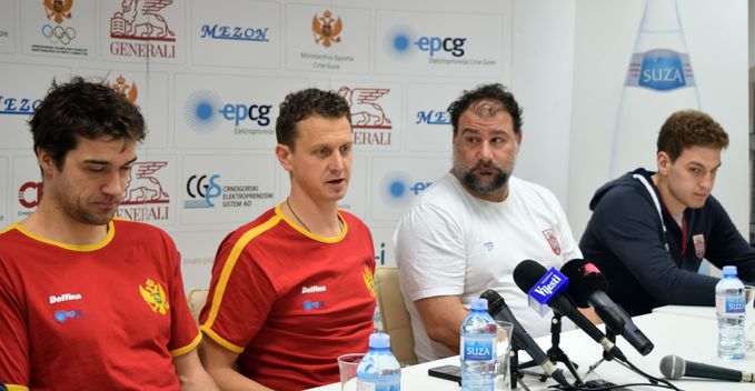 Kzš pred vaterpolo meč Crna Gora - Srbija